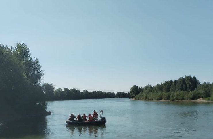 ULTIMA ORĂ Adolescent căutat de pompieri în apele Siretului