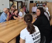 FOTO Echipa de atletism din Nănești, premiată de autoritățile locale / Alergarea, o pasiune pentru mai mulți elevi din Nănești 1 premiere copii atletism nanesti