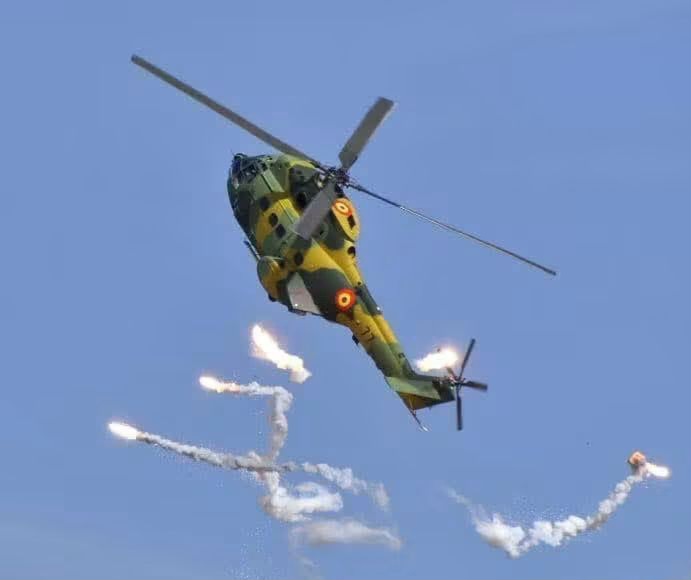 Exerciții complexe cu aeronave militare. Se vor auzi zgomote puternice din cauza zborurilor la joasă altitudine 4 FB IMG 1789398485559