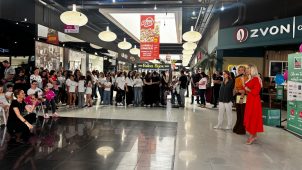 Biblioteca a fost la Focșani Mall! 1 biblioteca 2