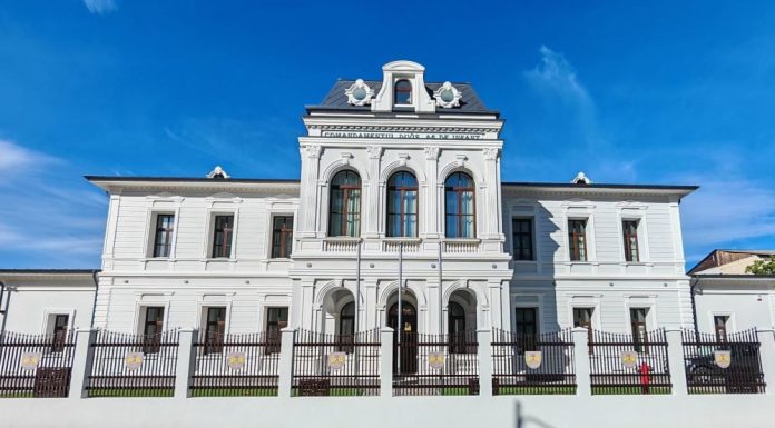 FOTO Centrul Militar Zona Vrancea, renovat / O bijuterie arhitectonică
