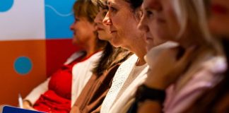 Important pentru profesori: înscrieri la cursul gratuit de educație media digitală pentru profesori organizat de CJI