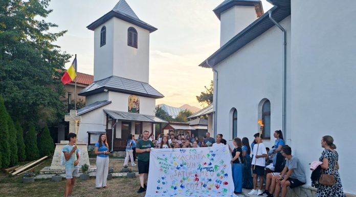 FOTO Tabără educativă, catehetică și recreativă în Parohia vrânceană Coza / Au participat și tineri din structurile DGASPC