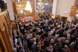FOTO Fragment din lemnul Sfintei Cruci adus spre închinarea credincioșilor vrânceni și sfințirea sediului Protoieriei Focșani I 4 cruce catedrala 5