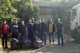 FOTO Polițiștii vrânceni au participat la acțiunile de ecologizare de astăzi 2 ecologizare politisti 2