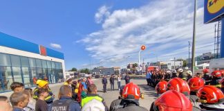 FOTO Exercițiu cu forțe și mijloace în teren, desfășurat la un operator economic din municipiul Focșani