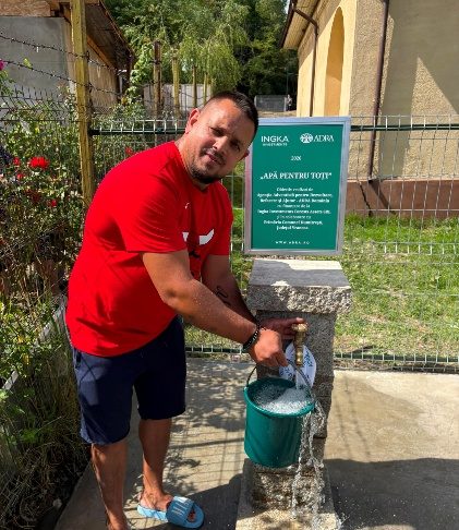 FOTO „Apă pentru toți” continuă în Vrancea. Peste 600 de locuitori din Biceștii de Jos beneficiază de azi de o nouă sursă de apă