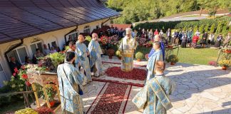 FOTO Sărbătoarea hramului la Mănăstirea Recea