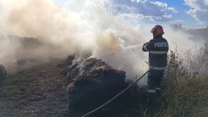 ULTIMA ORĂ Incendiu la o fermă din comuna Măicănești 1 incendiu 1