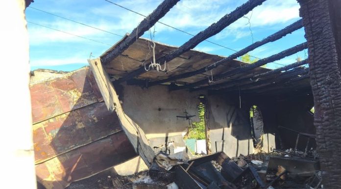 FOTO-VIDEO Agoniseala de-o viață a unei familii din Găgești, ruinată de un incendiu / Orice sprijin este binevenit