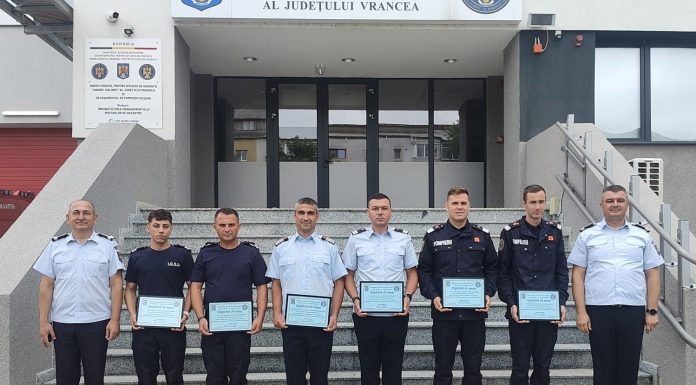 FOTO Curajul și devotamentul, răsplătite la ISU Vrancea, de Ziua Pompierilor