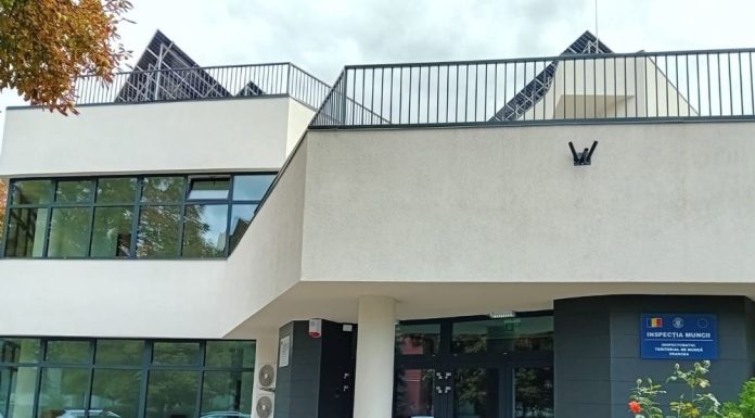FOTO Inspectorii de muncă din Vrancea se întorc în sediul reabilitat