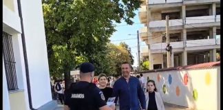 VIDEO Jandarmii vrânceni: Un nou an școlar începe cu siguranță și prietenie