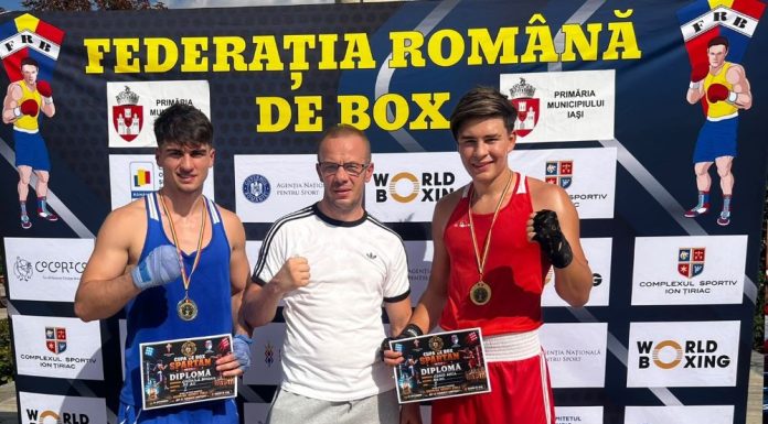 FOTO Evoluții foarte bune pentru tinerii sportivi pregătiți de Viorel Otavă la o competiție națională de box