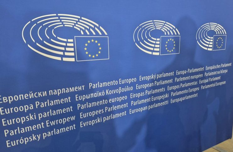 Parlamentul European: Rusia este principala amenințare externă; Belarusul, China, Iranul și Coreea de Nord desfășoară și ele activități similare. Este esențial să se protejeze mass-media liberă și independentă și să se combată ingerințele electorale
