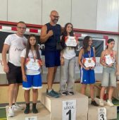 VIDEO-FOTO Aur și argint pentru fetele de la CS Otavă Viorel la Campionatul Național de Box 3 podium fete box 1