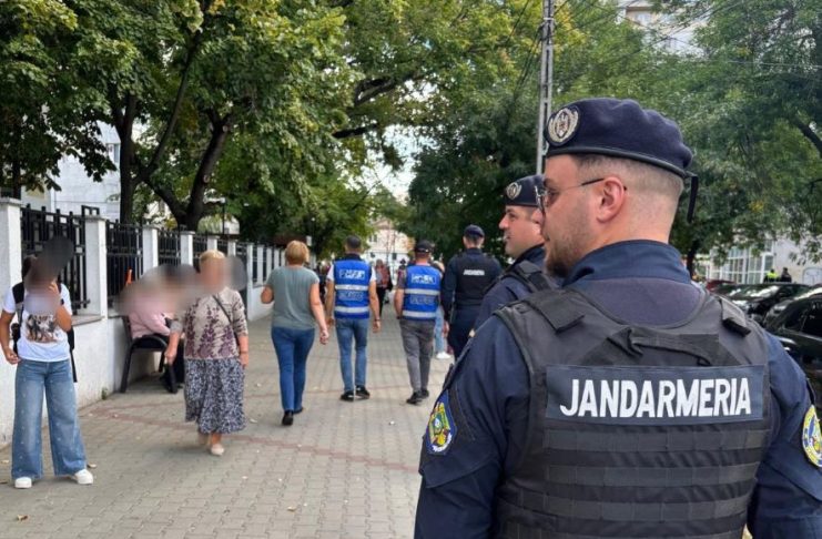 FOTO Aceeași misiune în fiecare zi: siguranța copiilor