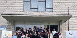 FOTO Doi elevi de la Liceul Slavici din Panciu, participanți la un proiect Erasmus+ în Lituania