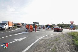 FOTO Sens giratoriu provizoriu la intersecția DJ 205S – DN 2M – DN 2D 2 sens giratoriu 1