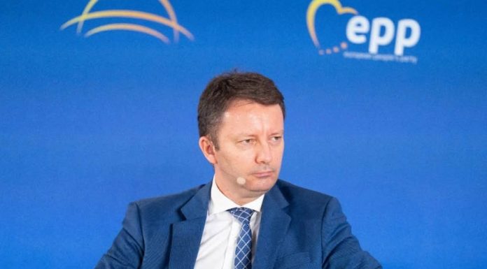 Siegfried Mureşan: „Grindeanu este prim-ministrul perfect pentru majoritatea PSD-AUR, dar ar fi un mare pericol pentru România”