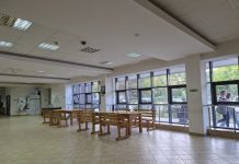 FOTO Despre Cuvântul ușor spus, realitate și Încredere reciprocă / Justițiabilii vrânceni, dați ca exemplu de civilizație tribunal hol