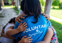 ”Ajungem MARI” caută 20 de voluntari care să fie modele pentru copiii instituționalizați din Vrancea voluntar ajungem mari