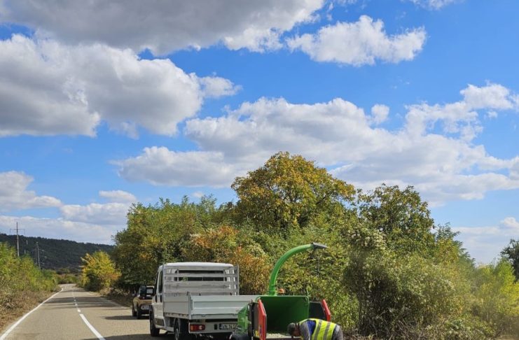 FOTO Un an de Servicii Publice Vrancea: rezultate concrete pentru drumuri județene mai sigure și mai bine întreținute