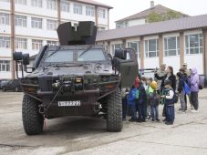 armata elevi 1