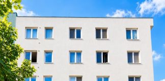Vrancea investește în educație: clădire oferită gratuit universităților din Focșani pentru amenajarea unui cămin studențesc