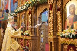 FOTO Prinos de cinstire adus Sfintei Cuvioase Parascheva la Buzău și Focșani 7 catedrala ciprian 2