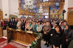 FOTO Prinos de cinstire adus Sfintei Cuvioase Parascheva la Buzău și Focșani 2 catedrala parascheva 1