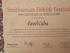 FOTO Păstrătorii de zestre ai Vrancei, recunoscuți la cel mai înalt nivel: Expoziție omagială dedicată meșterului Pavel Caba, la Muzeul Național al Satului „Dimitrie Gusti” din București 1 certificat pavel caba
