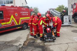 FOTO Exercițiu cu forțe și mijloace în teren la Colegiul Tehnic „Ion Mincu” din Focșani 2 exercitiu isu 1