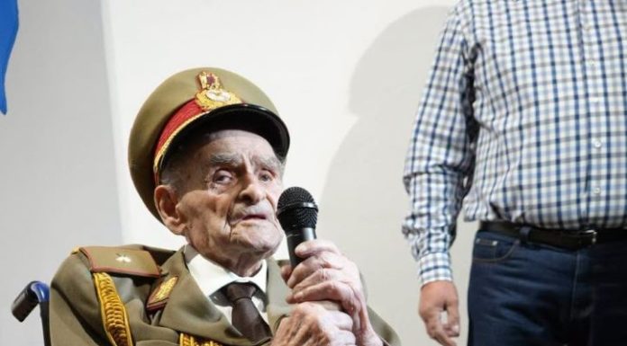 FOTO Cel mai în vârstă om din România este veteran de război