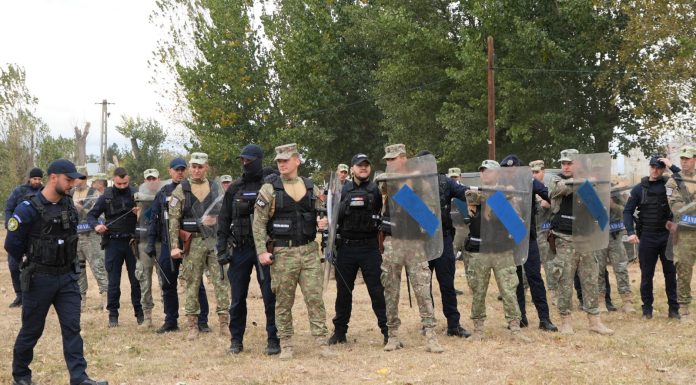FOTO Jandarmii vrânceni, exercițiu de pregătire în comun cu Poliția Militară