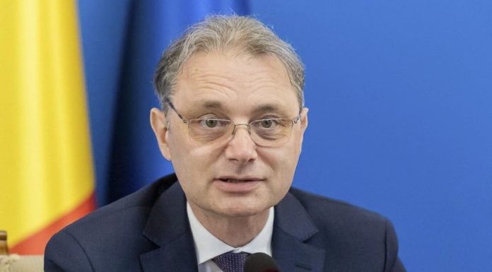 ULTIMA ORĂ Guvernul Luca Niculescu a fost votat în Parlament / Urmează depunerea jurământului