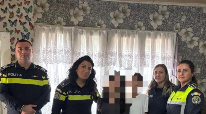 Polițiștii vrânceni, gest de solidaritate pentru două surori, de Ziua Internațională a Fetelor