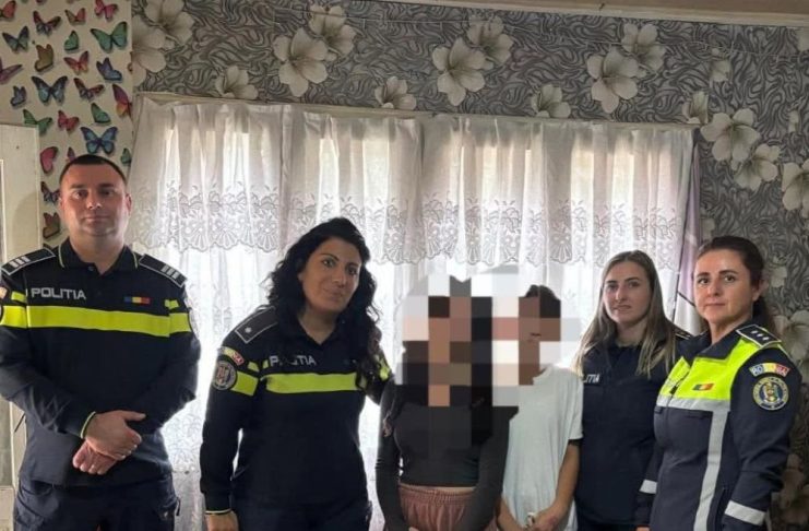 Polițiștii vrânceni, gest de solidaritate pentru două surori, de Ziua Internațională a Fetelor