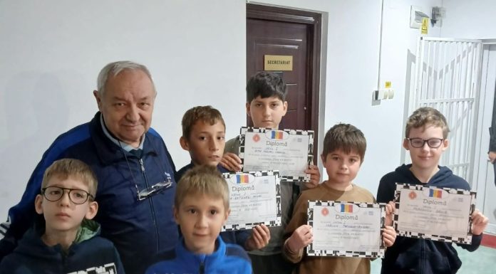 FOTO Șahiștii s-au întrecut de Ziua Armatei