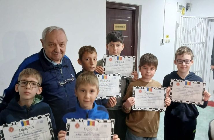 FOTO Șahiștii s-au întrecut de Ziua Armatei