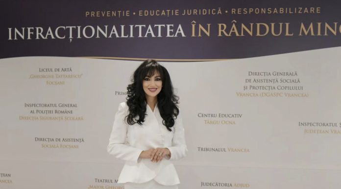 Elevii Liceului de Artă, discuții despre ”Infracționalitatea în rândul minorilor”