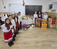 FOTO ”Festivalul Toamnei”, ediția a IV-a, la Școala Gimnazială ,,Emil Atanasiu” Garoafa 3 toamna scoala garoafa 4 edited